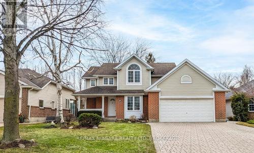 7874 BISHOP AVENUE  Niagara Falls (Mt. Carmel), ON L2H 3C6