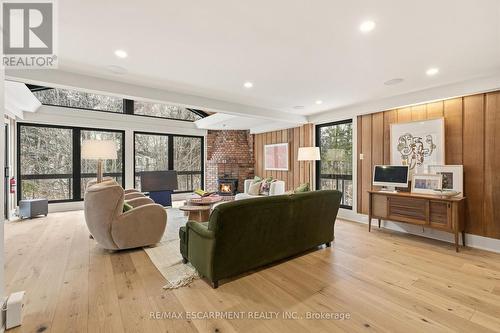 2510 Britannia Road, Burlington, ON - Indoor