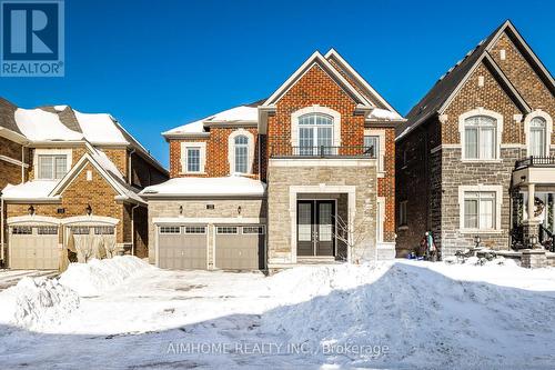 122 Scrivener Drive, Aurora, ON - Outdoor With Facade