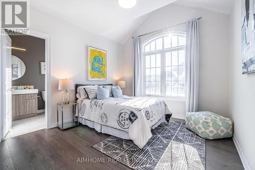 122 Scrivener Drive, Aurora, ON - Indoor Photo Showing Bedroom