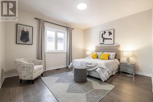122 Scrivener Drive, Aurora, ON - Indoor Photo Showing Bedroom