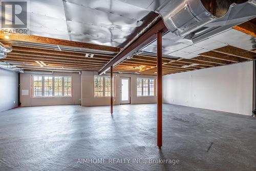 122 Scrivener Drive, Aurora, ON - Indoor Photo Showing Other Room