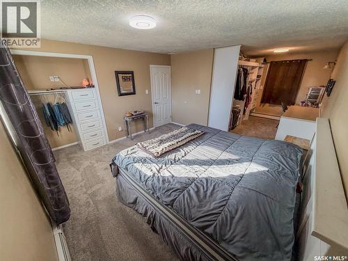 405 5Th Street E, Shaunavon, SK - Indoor Photo Showing Bedroom