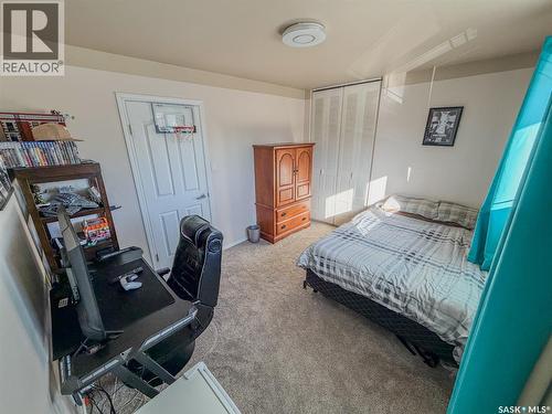 405 5Th Street E, Shaunavon, SK - Indoor Photo Showing Bedroom