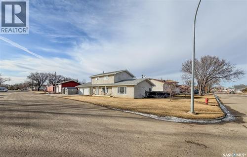405 5Th Street E, Shaunavon, SK - Outdoor