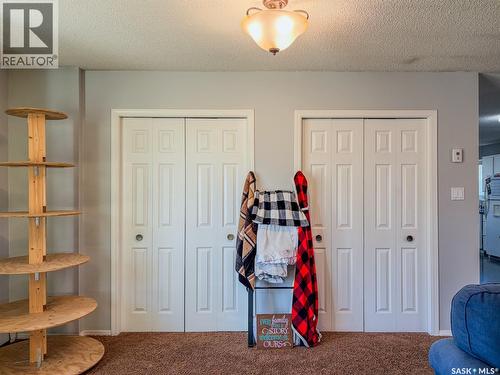 405 5Th Street E, Shaunavon, SK - Indoor Photo Showing Bedroom