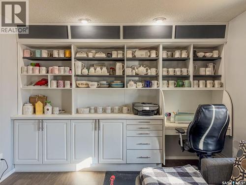 405 5Th Street E, Shaunavon, SK - Indoor Photo Showing Office