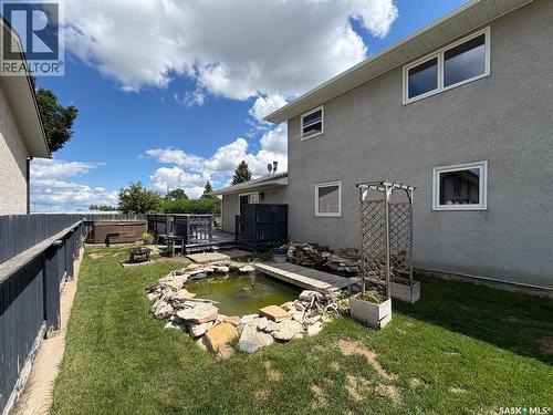 405 5Th Street E, Shaunavon, SK - Outdoor With Exterior