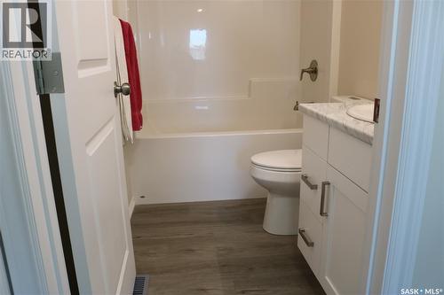 511 1St Avenue, Wapella, SK - Indoor Photo Showing Bathroom