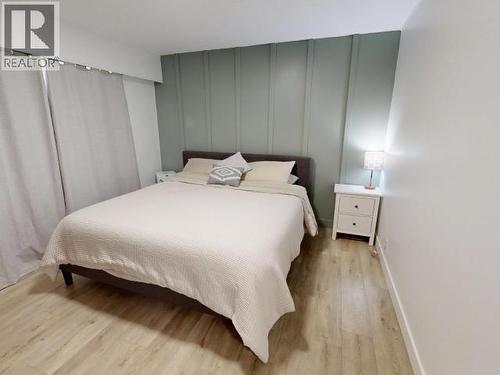 6519 King Ave, Powell River, BC - Indoor Photo Showing Bedroom