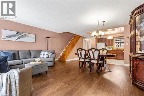 4288 Shelby Crescent, Mississauga, ON - Indoor Photo Showing Living Room