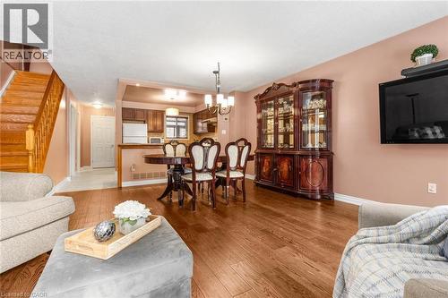 4288 Shelby Crescent, Mississauga, ON - Indoor Photo Showing Living Room