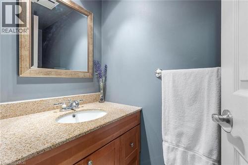 4288 Shelby Crescent, Mississauga, ON - Indoor Photo Showing Bathroom