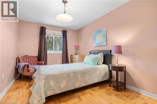 4288 Shelby Crescent, Mississauga, ON - Indoor Photo Showing Bedroom