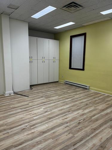 Bureau - 12-15 Rue Ste-Cécile, Salaberry-De-Valleyfield, QC - Indoor