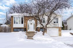 4517 Rue de Namur  Montréal (Pierrefonds-Roxboro), QC H9A 2S2