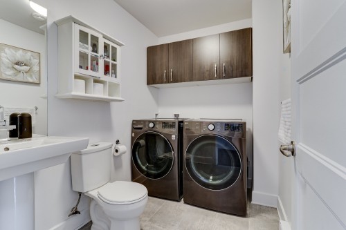 Laundry - 8313 Av. Des Trembles, Laval (Duvernay), QC - Indoor Photo Showing Laundry Room
