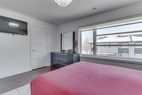 Master Bedroom - 8313 Av. Des Trembles, Laval (Duvernay), QC - Indoor Photo Showing Bedroom