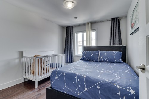 Bedroom - 8313 Av. Des Trembles, Laval (Duvernay), QC - Indoor Photo Showing Bedroom