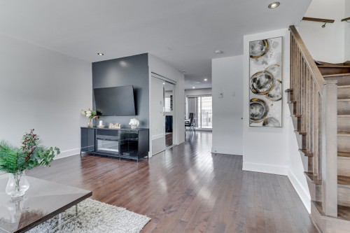 Living Room - 8313 Av. Des Trembles, Laval (Duvernay), QC - Indoor Photo Showing Living Room