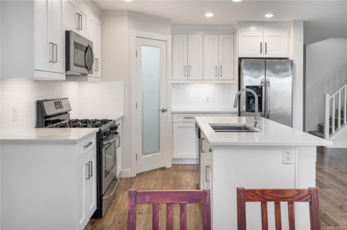 524 Steeves Rd, Nanaimo, BC 