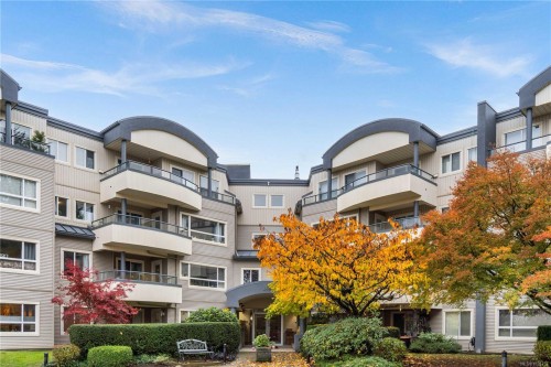 310-1685 Estevan Rd  Nanaimo, BC V9S 5V9