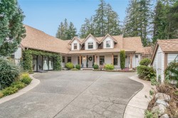 531 Yambury Rd  Qualicum Beach, BC V9K 1C5
