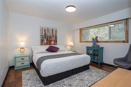 1743 Maple Bay Rd, Duncan, BC 