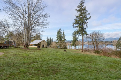 1743 Maple Bay Rd, Duncan, BC 