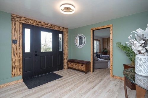 1743 Maple Bay Rd, Duncan, BC 