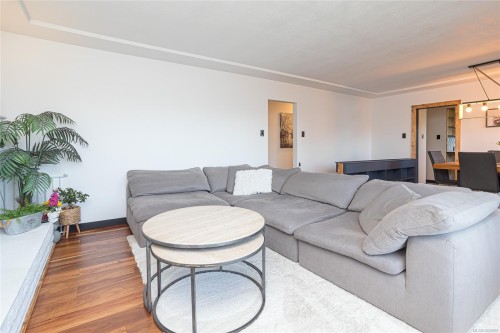 1743 Maple Bay Rd, Duncan, BC 