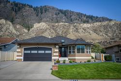 3577 Navatanee Drive  Kamloops, BC V2H 1S1