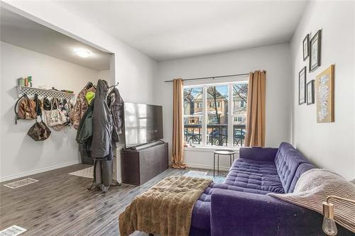 352 Toronto St, Winnipeg, MB 