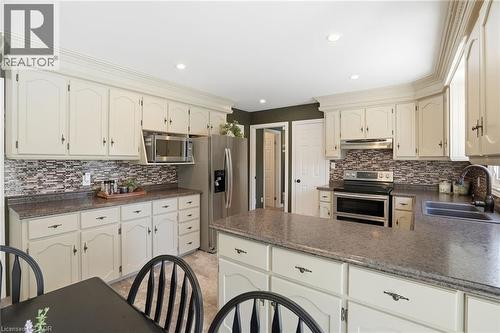 1 Meander Close, Hamilton, ON - Indoor Photo Showing Kitchen With Double Sink