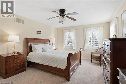 1 Meander Close, Hamilton, ON - Indoor Photo Showing Bedroom