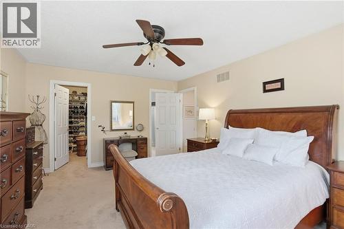 1 Meander Close, Hamilton, ON - Indoor Photo Showing Bedroom