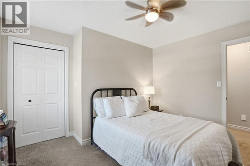 1 Meander Close, Hamilton, ON - Indoor Photo Showing Bedroom