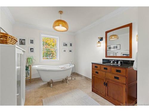 365 Glengarry Pl, Fredericton, NB 