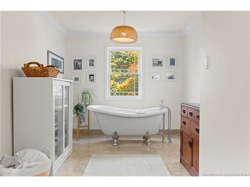 365 Glengarry Pl, Fredericton, NB 