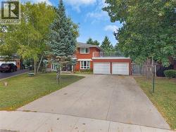 67 ELMHURST Drive  Hamilton, ON L8T 1C5