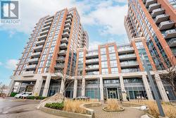 821 - 31 TIPPETT ROAD  Toronto, ON M3H 0C8