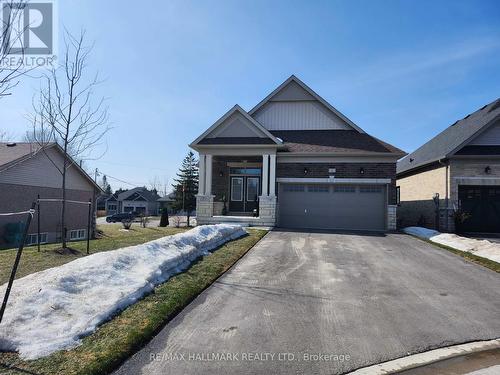 2 HOLTBY COURT  Scugog, ON L9L 0B4