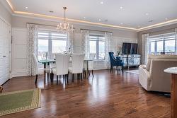 651 Rue Carleton  Laval (Chomedey), QC H7W 4R6