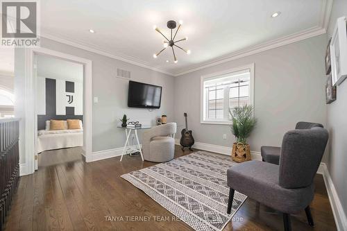 41 Apsley Crescent, Whitby, ON 