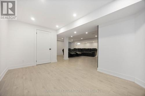 41 Apsley Crescent, Whitby, ON 