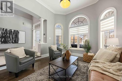 41 Apsley Crescent, Whitby, ON 