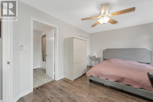 11143 Ancona Crescent, Windsor, ON - Indoor Photo Showing Bedroom