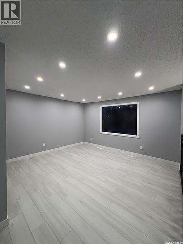 101 St Laurent Crescent, Saskatoon, SK - Indoor