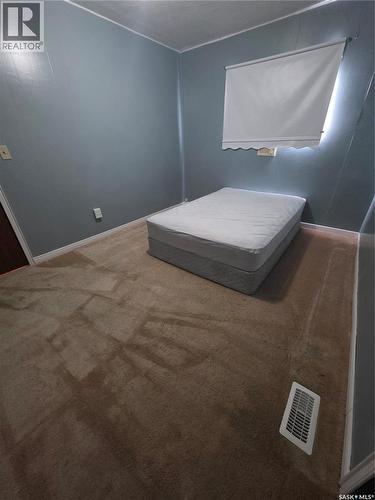 342 Tavistock Avenue, Torquay, SK - Indoor Photo Showing Bedroom