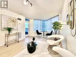 Spacious Living Room - 